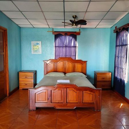 Casa Robles - Room Close To Airport #2 Managua Eksteriør billede