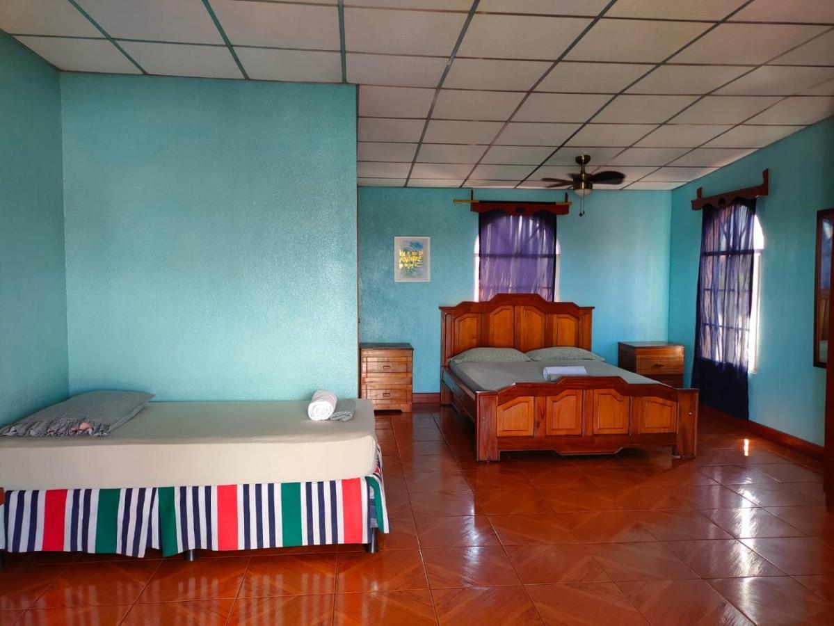Casa Robles - Room Close To Airport #2 Managua Eksteriør billede