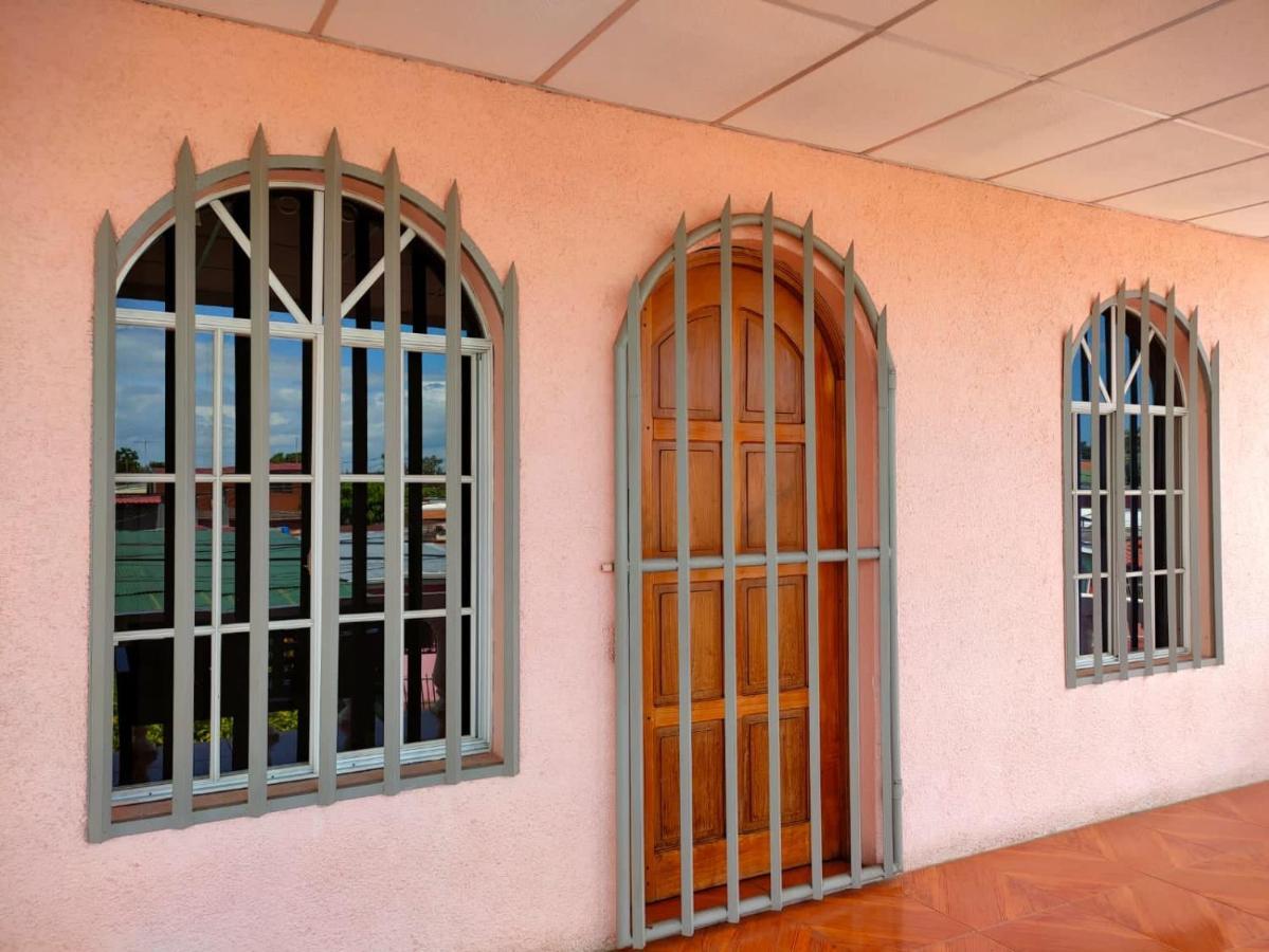Casa Robles - Room Close To Airport #2 Managua Eksteriør billede